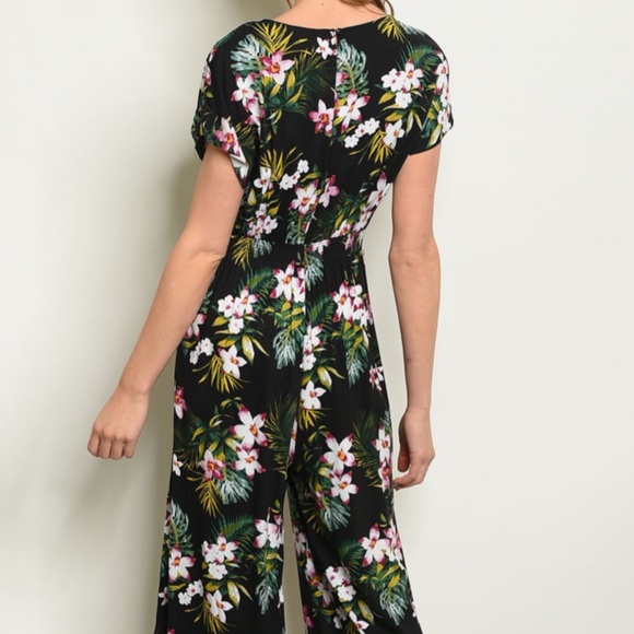 BLACK FLORAL JUMPSUIT - Picture 3 of 3